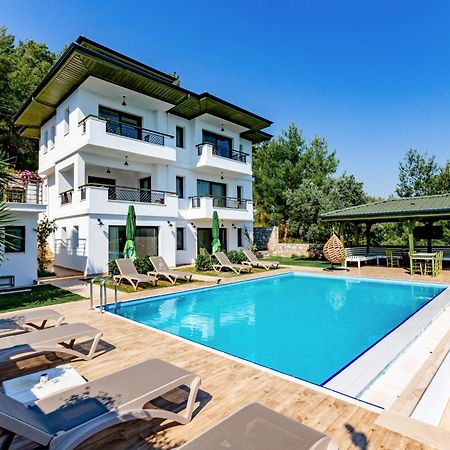 Beacon Hill Suites Акьяка Экстерьер фото